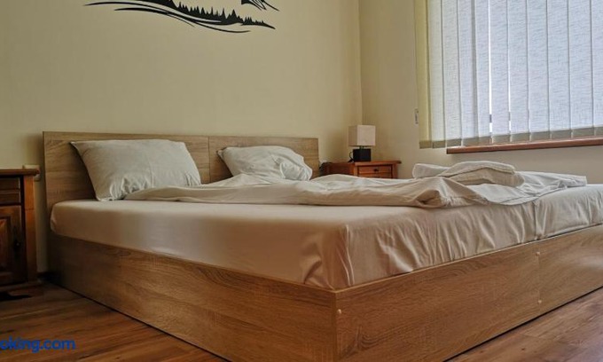 Shiligarnika Apartment | Pine Tree Apartment D34