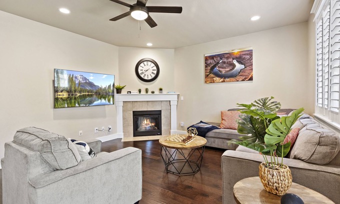 Flagstaff House | Ping pong, 4 bdrm, family friendly, AC, crib, 5 min to downtown
