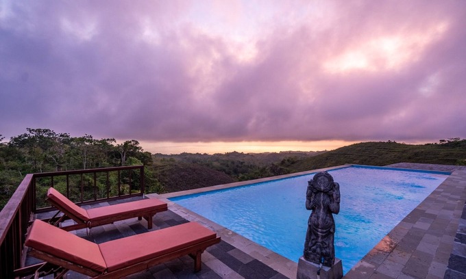 Penida Island Hotel | Pini Sentana Bungalow with 90m² Pool & Terrace