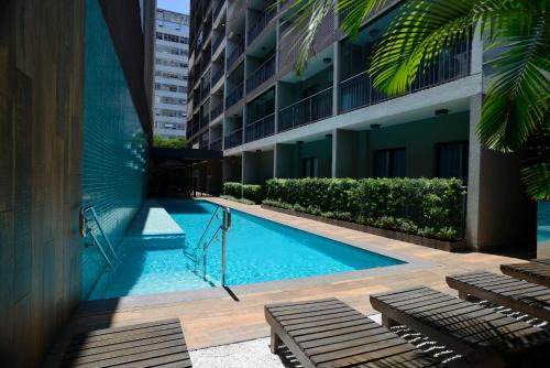 Santa Ifigenia Apartment | PINK ONE - Apto novo, moderno, varanda, poucos passos da estação Luz - Estacionamento gratuito