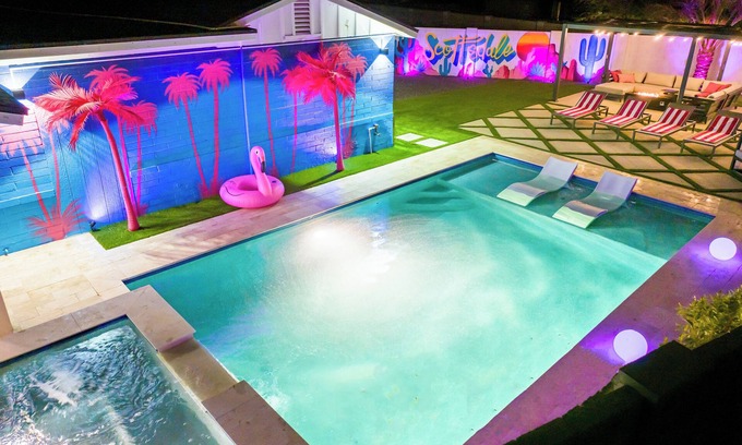 Tempe House | PinkPalm II Heated Pool! 7 min to Old Town!