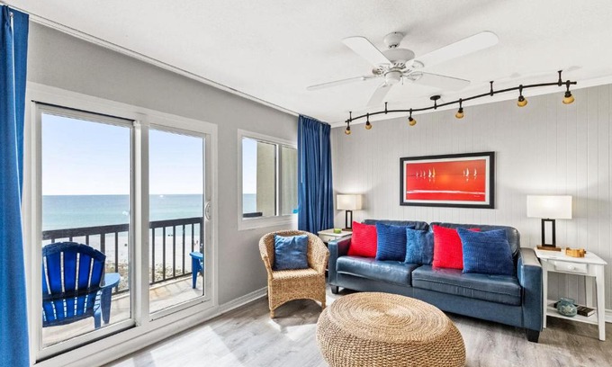 Sunnyside Apartment | Pinnacle Port A1-507