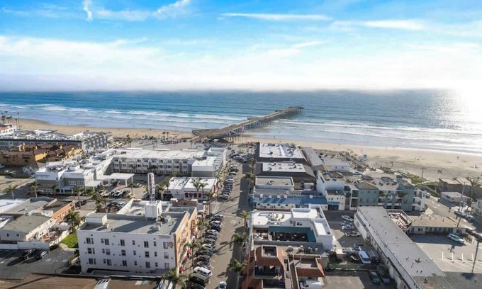 Downtown Condo | Pismo Beachside Retreat off Pomeroy!