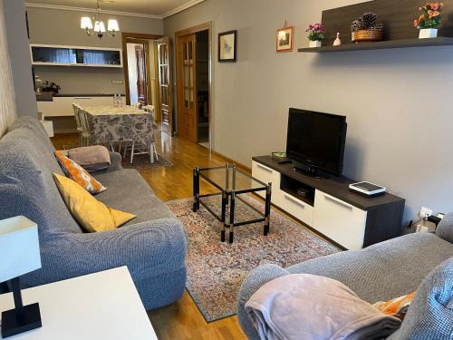 Ponferrada Apartment | Piso céntrico con plaza de garaje