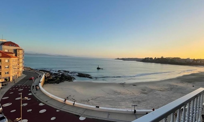 Sanxenxo Apartment | Piso en Sanxenxo primera línea de la playa de Silgar