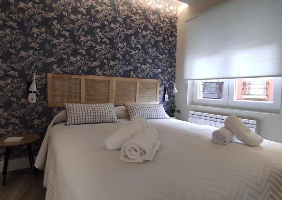 Leon Apartment | Piso Palomera, 6 by pisoschulospuntoes