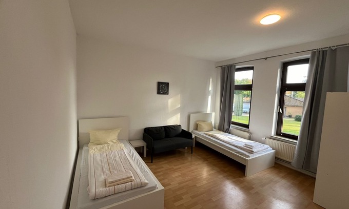 Neumuenster House | Plöner Straße 59 W1 - 2 bedrooms with parking space