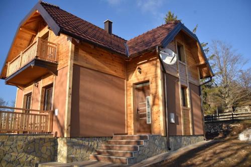 Konjska Reka House | Planinska kuća Srna