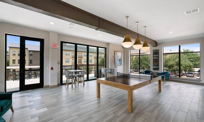 Legacy Park Apartment | Plano | Luxurious 1BD/1BA Apartment