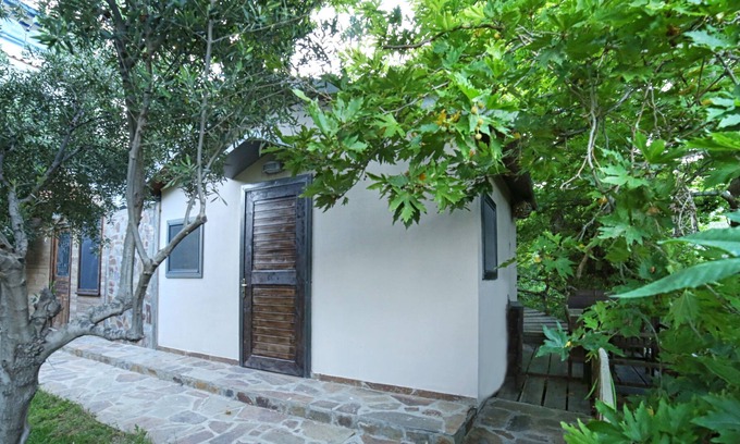 Agios Kirykos House | Platanos House - Captain Ikaros
