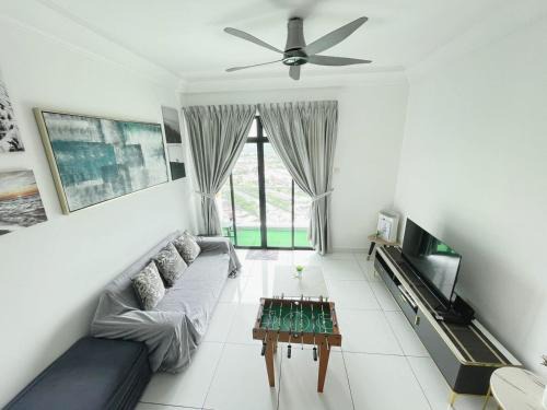 Taman Bukit Mewah Apartment | Platino up to 10 Pax, Few steps to paradigm and Escape JB