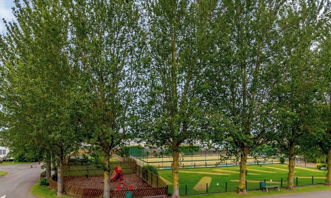 Skegness Apartment | Platinum Elmhirst Apartment