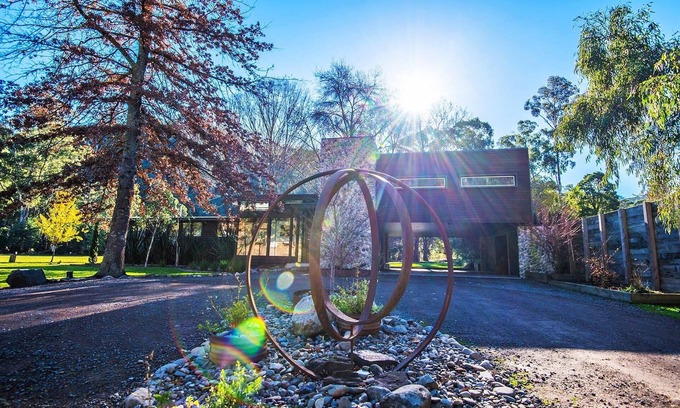 Merrijig House | Play Shack® river front 6 bedroom Winner Best Family Accom in AUS, Riverfront