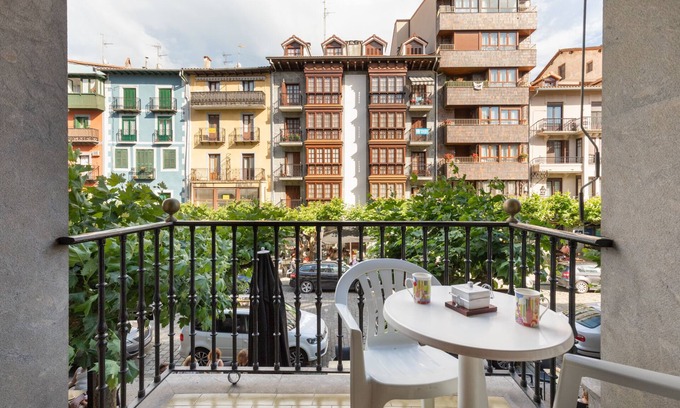 Azkoitia Apartment | Plaza berri - baskeyrentals