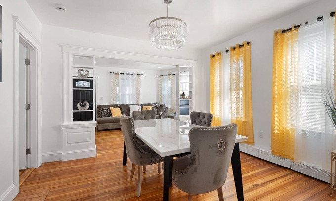 Braintree House | Pleasant and fully furnished 4-bedroom and two bathrooms house in Braintree MA