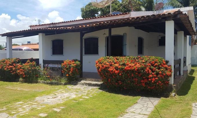 Centro House | Pleasant beach house, with barbecue, large terrace and spring location