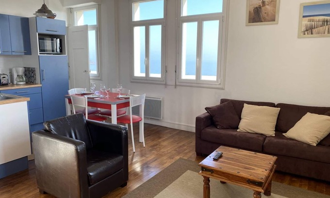 Saint-Cast-le-Guildo Apartment | Pleasant golf and sea view apartment for 3 people