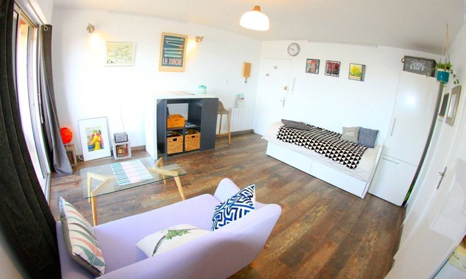 Douarnenez Apartment | Pleasant Large Studio with Sea View