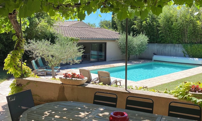 Maillane House | Pleasant villa near St Rémy de Pce, heated pool * and large garden