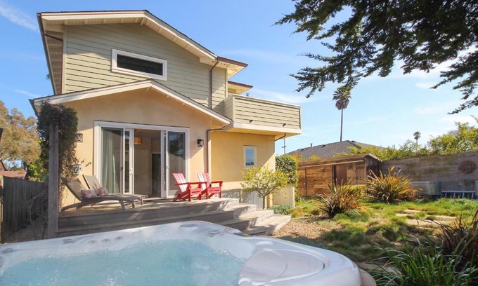 Opal Cliffs House | Pleasure Point Retreat