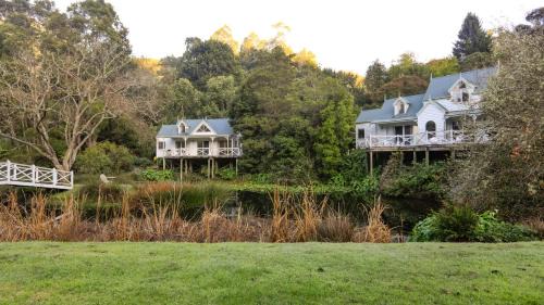 Apollo Bay Apartment | Plum Tree Cottage