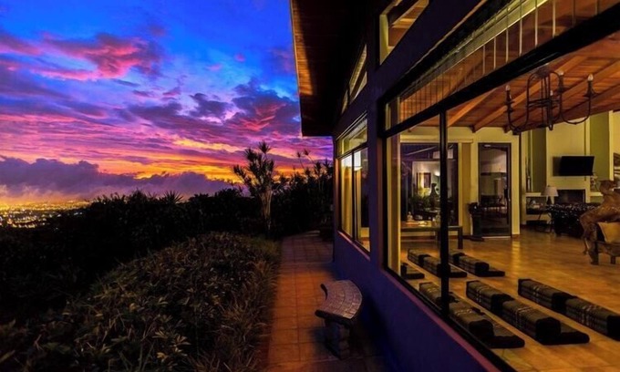 Carmen House | Plunge Pool Villa | Coffee Views & Adventure
