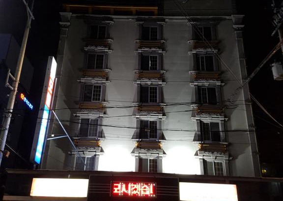 Buk-gu Hotel | Plus Motel