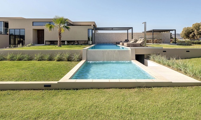 Tavronitis Villa | Pnoe Villas Seafront Experience | Deluxe Villa