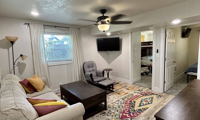 Pocatello House | Pocatello Hidden Haven. Perfect guest suite for families in Highland area.
