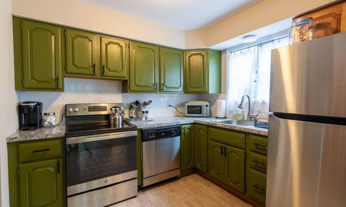 Tobyhanna Apartment | Poconos Retreat A Vintage Gem