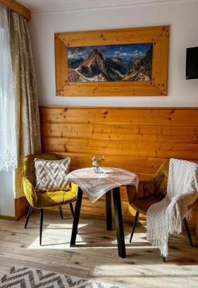 Zakopane House | Pokoje Gościnne u Iwony
