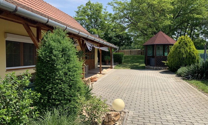 Buzsak House | " Poldis Tanya" - Ihr Wohlfühl- Ferienhaus im Beliebten Buzsak