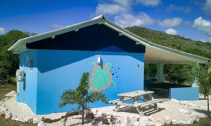 Soto House | Pon Pon Sito, the charming holiday home with a pool