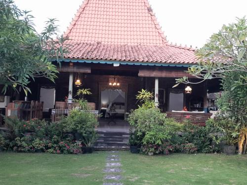 Kelating House | Pondok Dauh Ancak Kelating Guest House