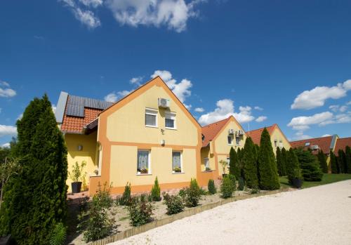 Davod House | Ponty-Lak Panzió