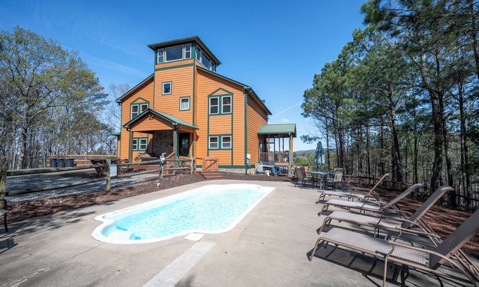 Ellijay Cabin | Poolside Mountain Retreat- Family-sized, pet-friendly, pool, hot tub, private