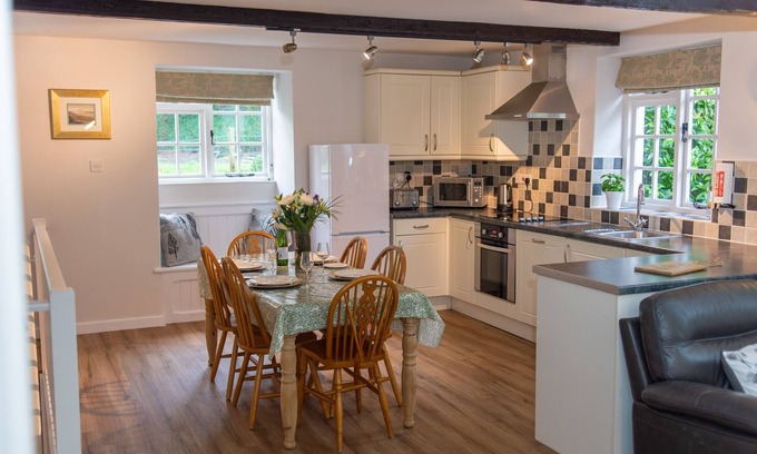 Tawstock Cottage | Popular family friendly cottages, heated indoor pool - 'Number Eight' sleeps 4