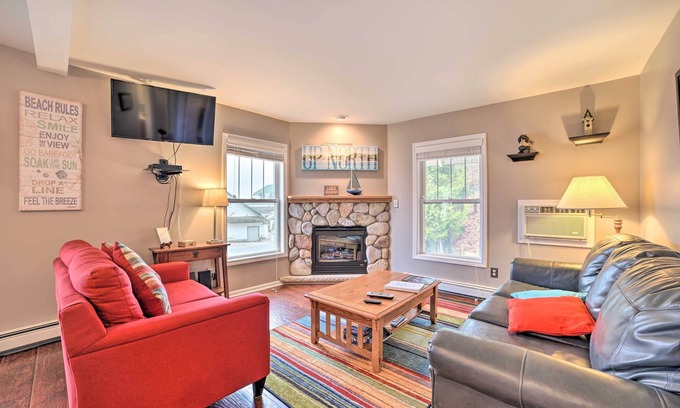 Onekama Condo | Portage Lake Condo w/Deck & Pool Access!