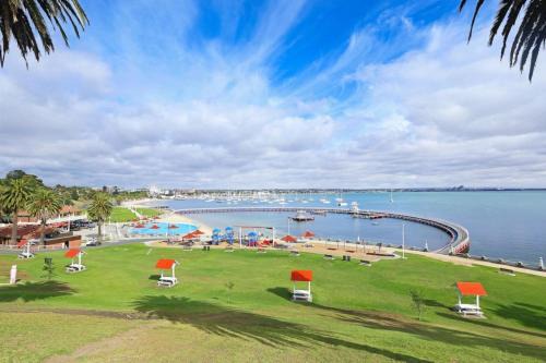 Geelong House | Portia-Close to City Ctre Beach