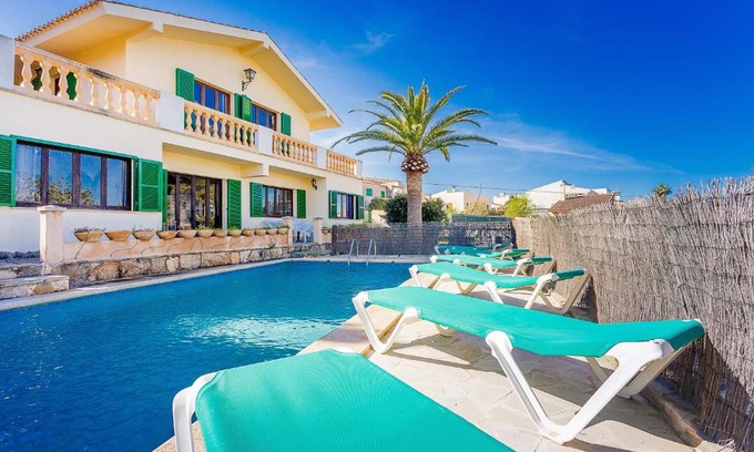 Portocolom Villa | Porto Colom, villa with pool x 10 people