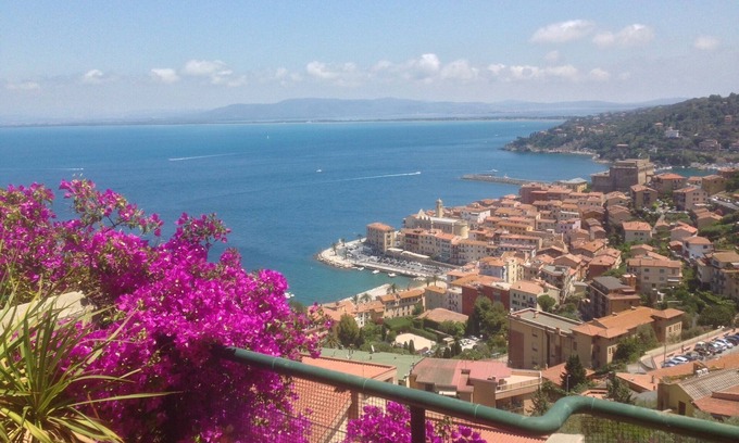 Monte Argentario House | Porto Santo Stefano, large and comfortable house for 7 people, panoramic terrace