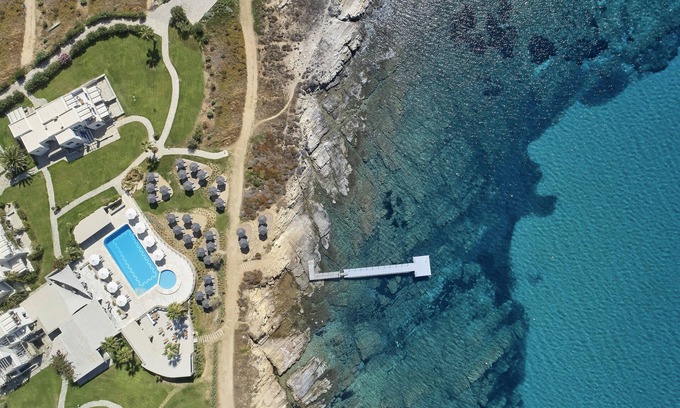 Chrissi Akti Apartment | Poseidon of Paros