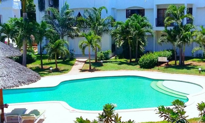 Malindi House | POSH HOUSE MALINDI 3BEDROOM SLEEPS 6 ADJACENT TO FALCONRY OF KENYA MALINDI
