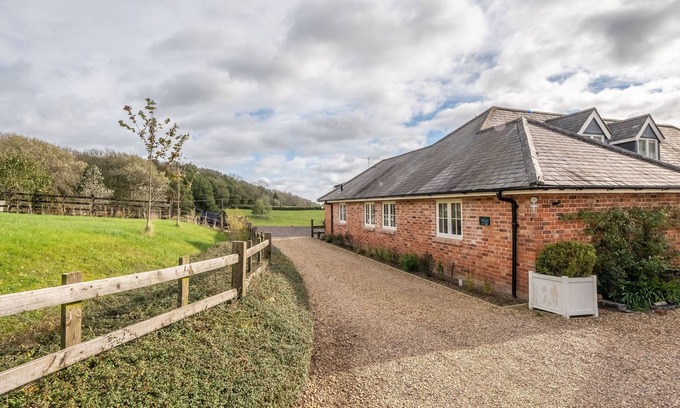 East Norton House | Positioned in a tranquil and totally private setting, Stables Cottage is a beautifully converted for