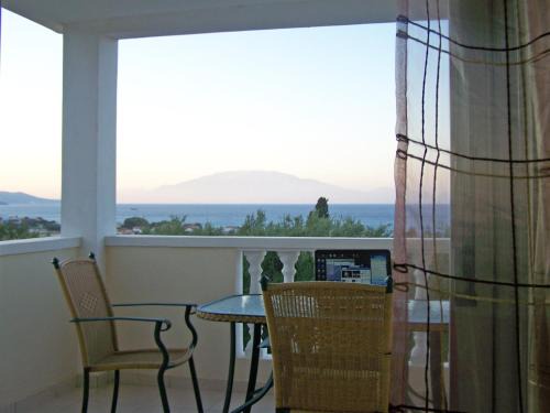 Katastari Apartment | Pouliezos Koklanis Zante Apartments