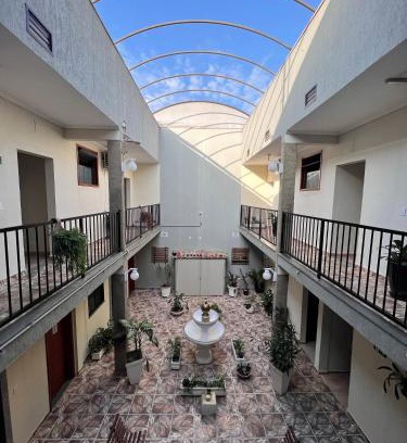 Aguas de Sao Pedro Hotel | Pousada Golden House - Próxima ao Thermas no Centro de Aguas