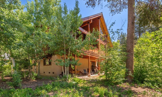 Olympic Valley House | Powder Moon Luxury Home, Stunning 5 Bed 4 bath property