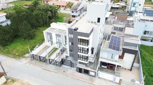 Goioxim Apartment | Prédio fantástico apenas 300m da praia