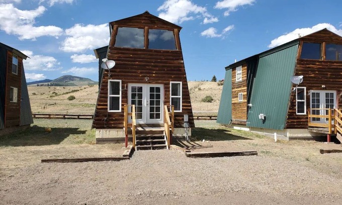 Creede House | Prairie Flax Cabin 3 - 2 bedrooms in Creede, Colorado