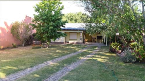 Colonia del Sacramento House | Preciosa casa en la tranquilidad de Colonia Relájate con toda la familia donde la tranquilidad se respira - A una cuadra de la mejor zona de la rambla de Colonia del Sacramento te espera esta casa para pasar las vacaciones en familia
